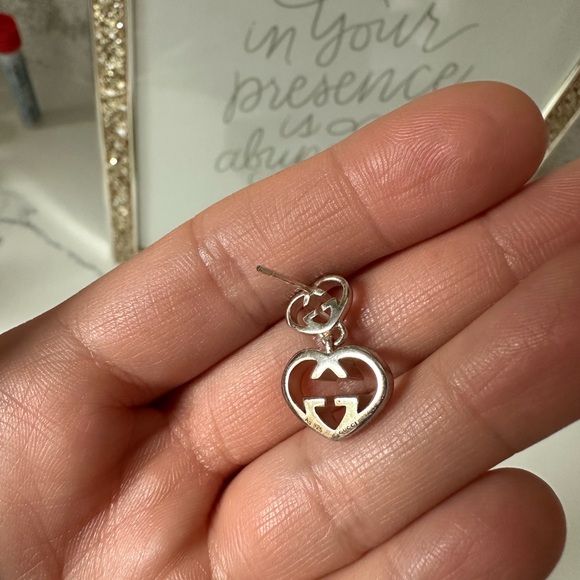 Gucci Silver Heart Earrings - Picture 10 of 12